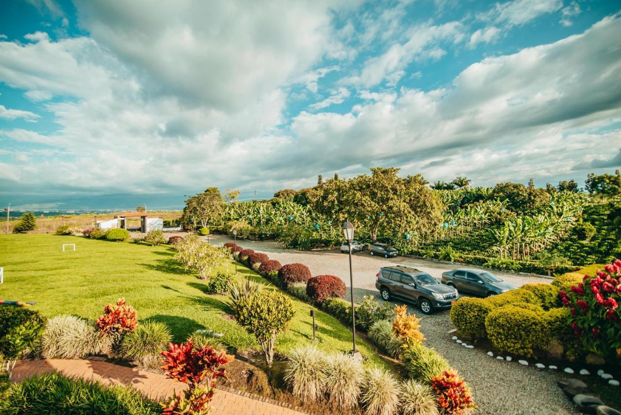 Hotel Arrayanes Del Quindio Montenegro Buitenkant foto
