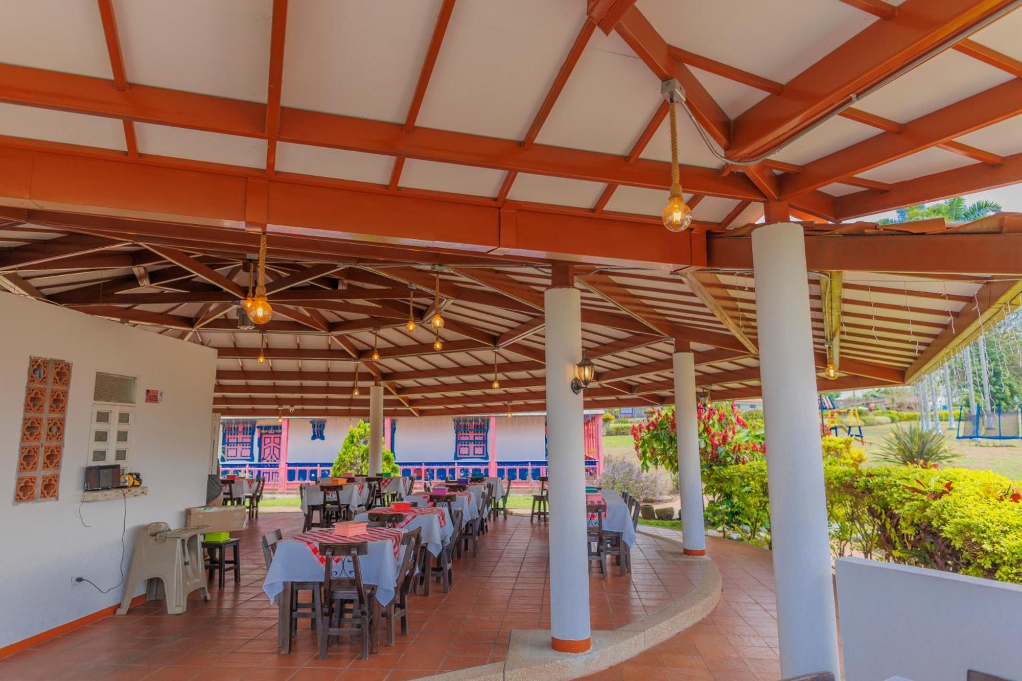 Hotel Arrayanes Del Quindio Montenegro Buitenkant foto