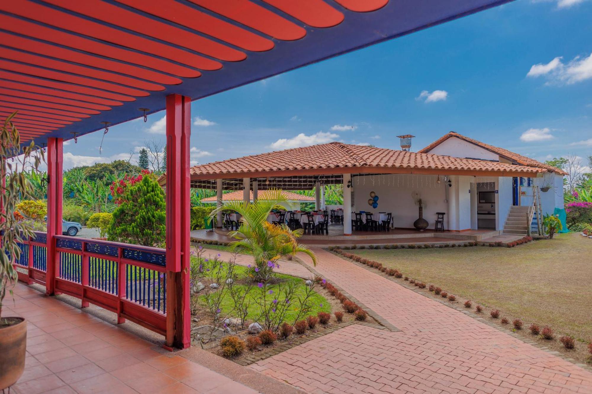 Hotel Arrayanes Del Quindio Montenegro Buitenkant foto