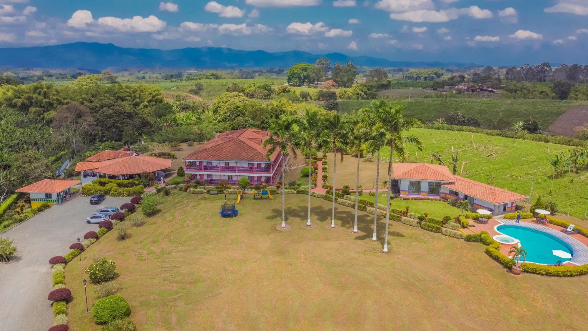 Hotel Arrayanes Del Quindio Montenegro Buitenkant foto