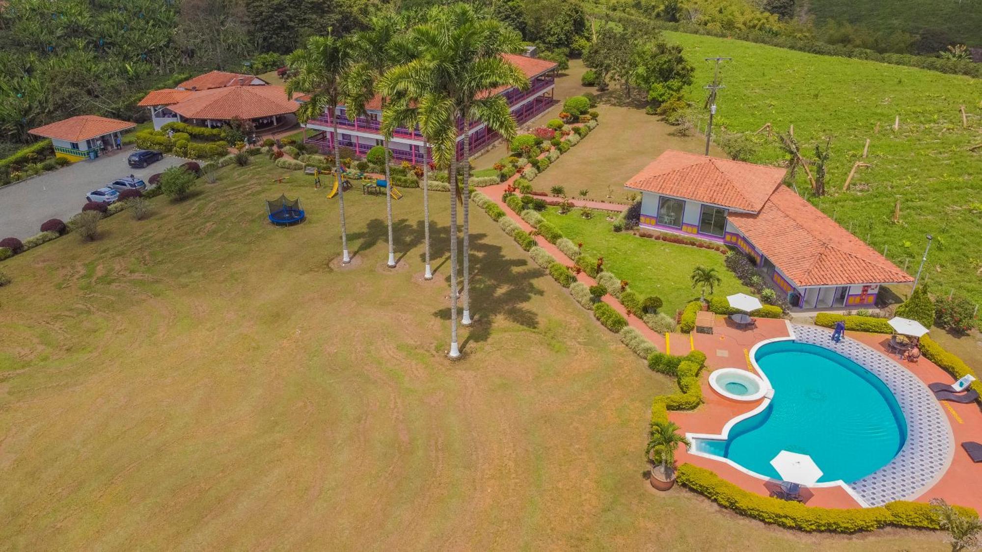 Hotel Arrayanes Del Quindio Montenegro Buitenkant foto