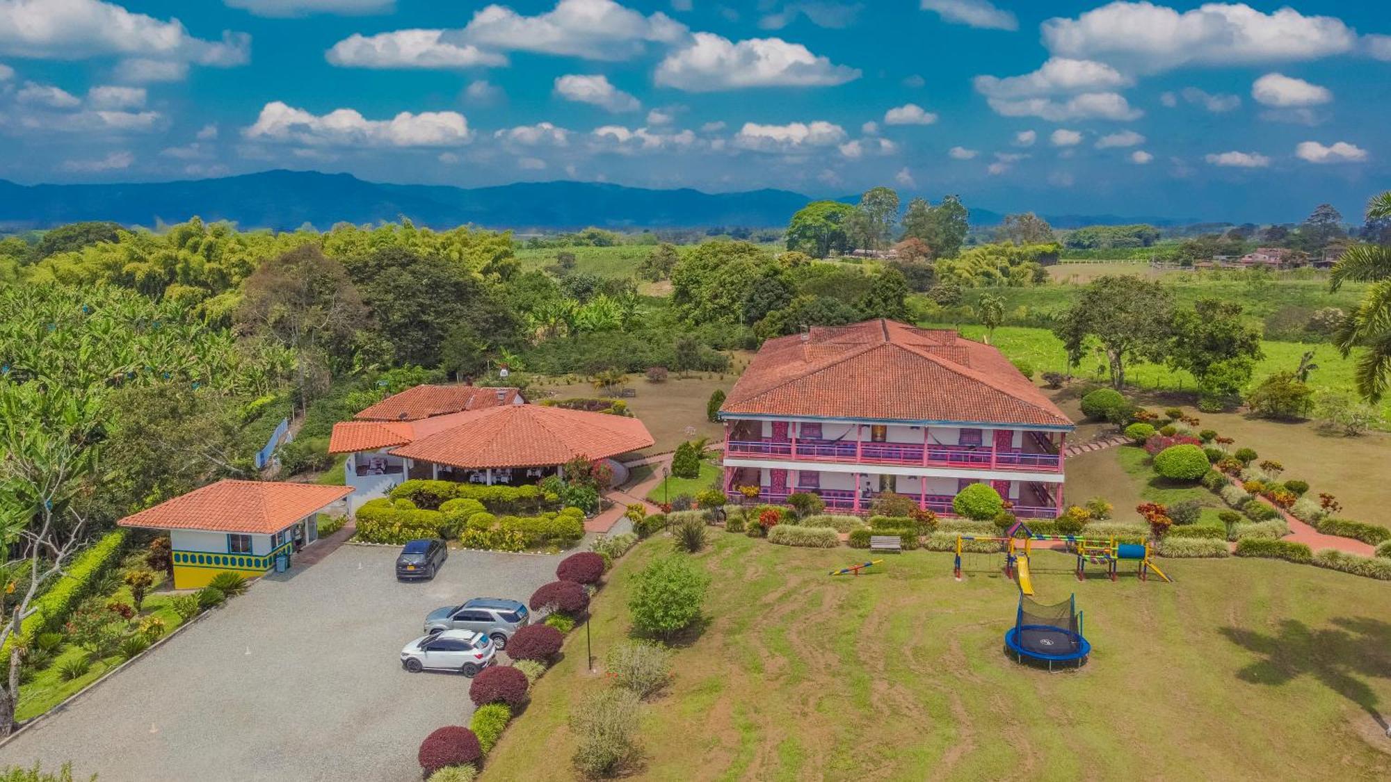 Hotel Arrayanes Del Quindio Montenegro Buitenkant foto