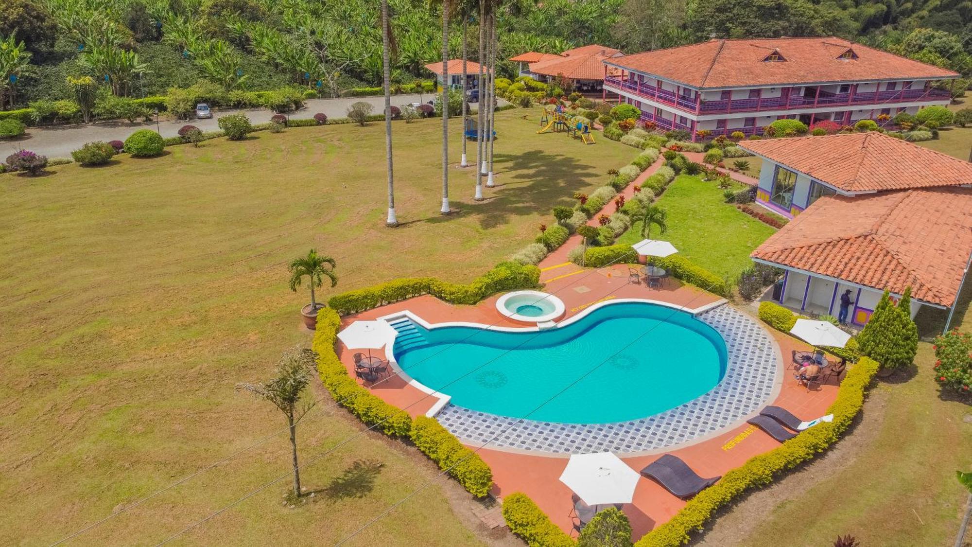 Hotel Arrayanes Del Quindio Montenegro Buitenkant foto