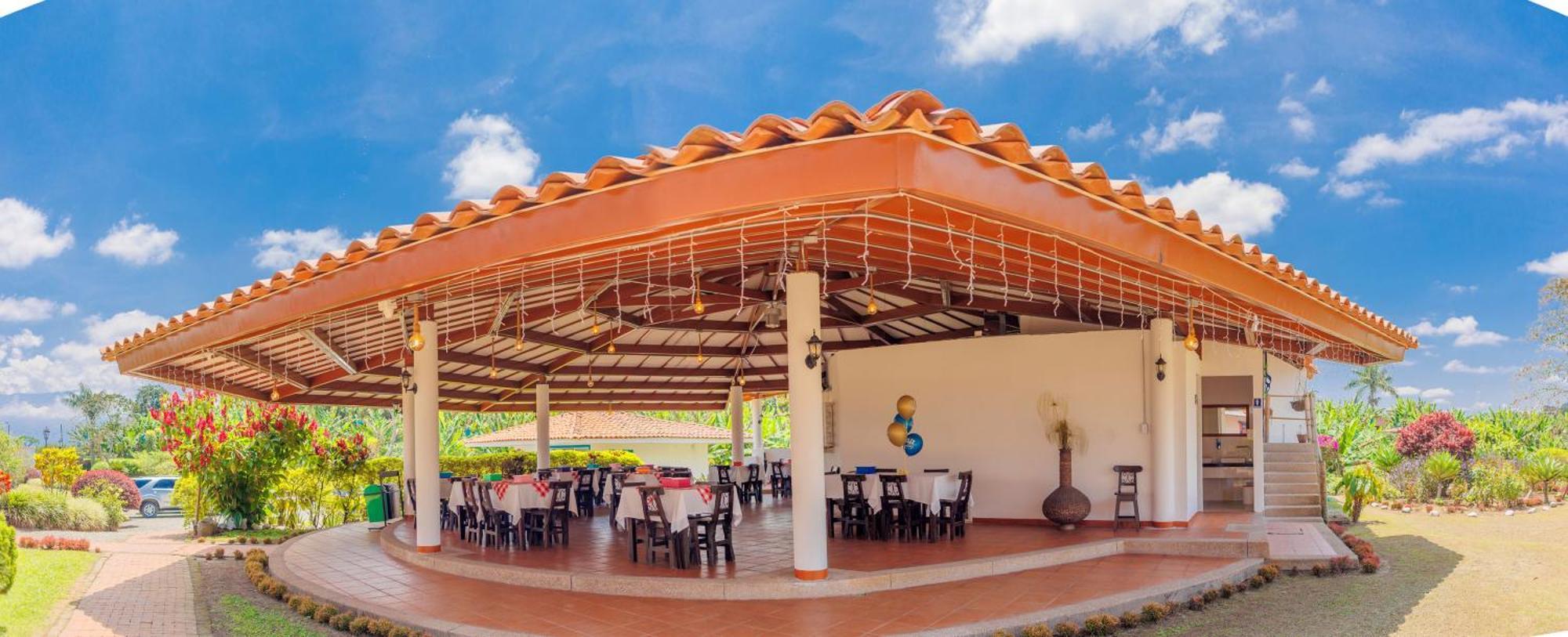 Hotel Arrayanes Del Quindio Montenegro Buitenkant foto
